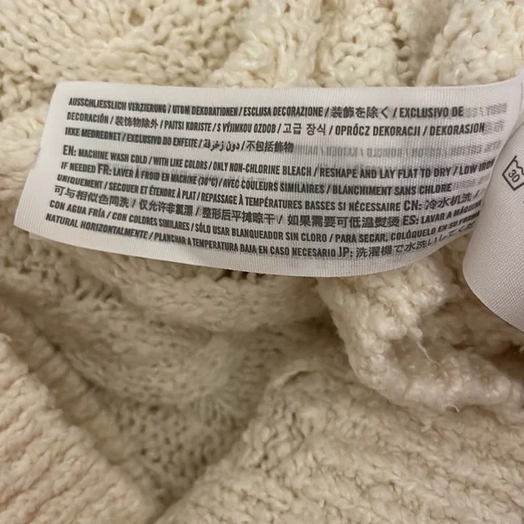 Abercrombie kids white sweater - Picture 6 of 6